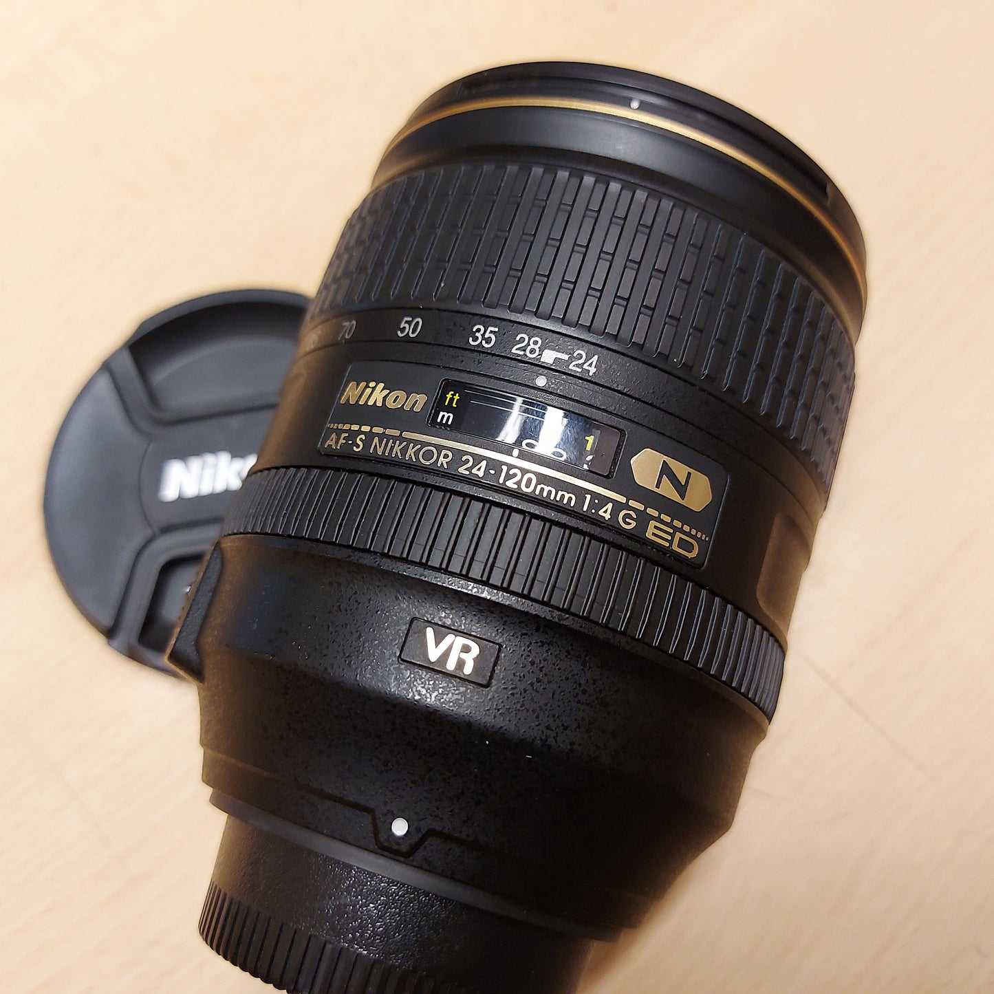 Nikon 24-120mm f/4 AF-S N ED FX VR