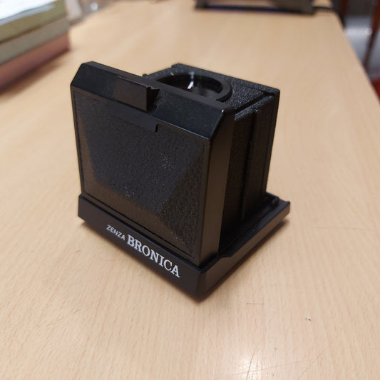 Bronica ETRS waist level finder