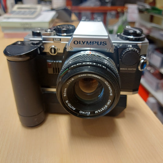 Olympus OM10 + 50mm f/1.8 Zuiko + manual adapter + motordrive