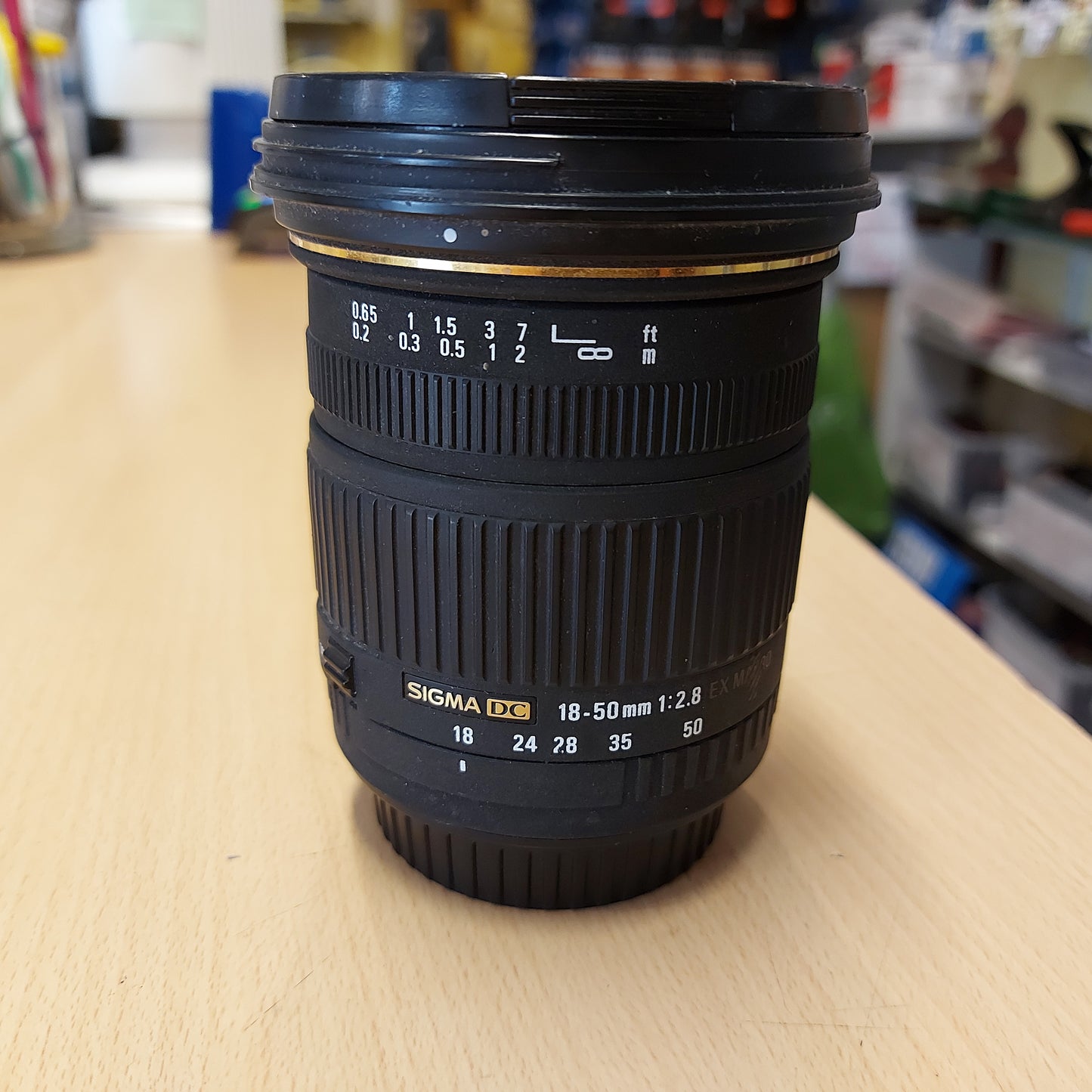 Sigma 18-50mm f/2.8 EX (Canon EF-S fit)