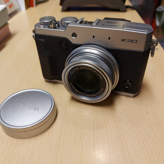 Fuji X30