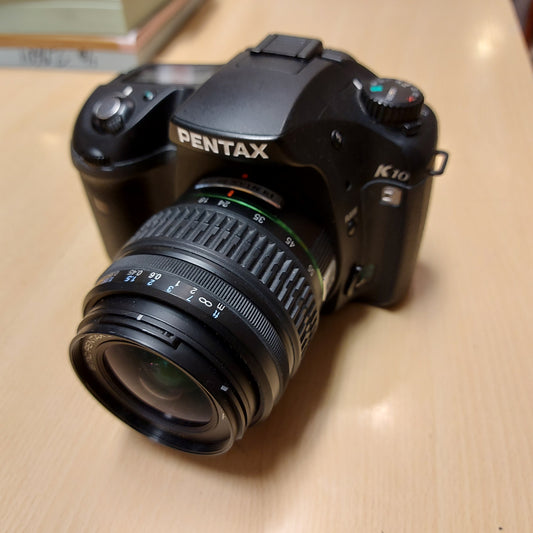 Pentax K10d + 18-55mm