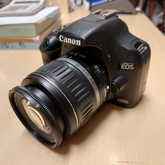 Canon EOS 500d + 18-55mm